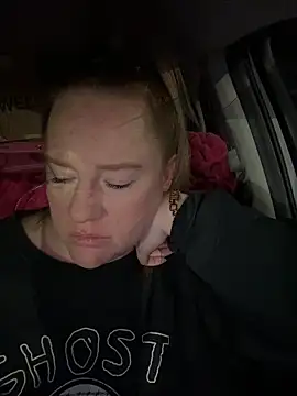 Snapshot of cinnatitties chatting on 5, 11, 2025 cinnatitties online show from 5, 11, 2025