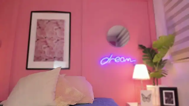 Snapshot of SoySaraa chatting on 27, 1, 2025 SoySaraa online show from 27, 1, 2025