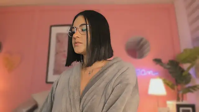 Snapshot of SoySaraa chatting on 13, 2, 2025 SoySaraa online show from 13, 2, 2025