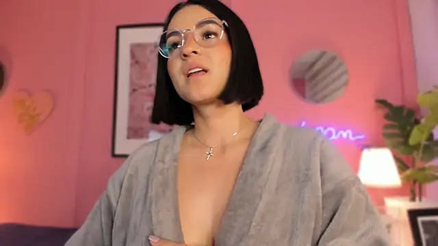 Snapshot of SoySaraa chatting on 21, 2, 2025 SoySaraa online show from 21, 2, 2025