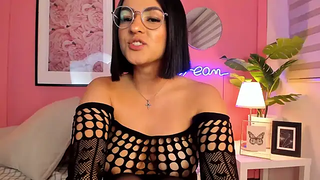 Snapshot of SoySaraa chatting on 18, 3, 2025 SoySaraa online show from 18, 3, 2025