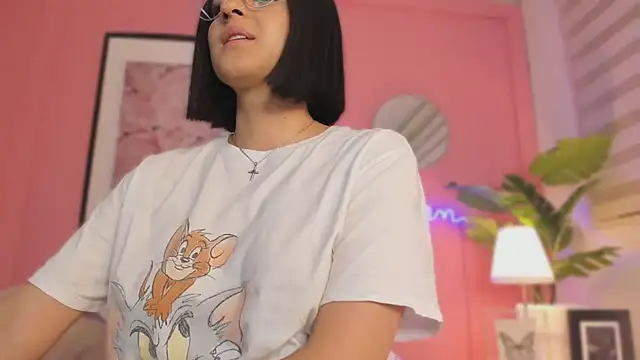 Snapshot of SoySaraa chatting on 19, 3, 2025 SoySaraa online show from 19, 3, 2025