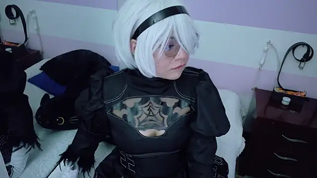 Snapshot of Catwhite_ chatting on 7, 11, 2025 Catwhite online show from 7, 11, 2025