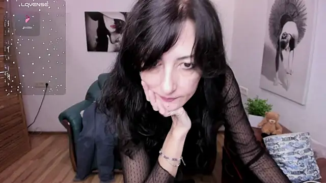 Dana Haliti online show from 9, 10, 2025