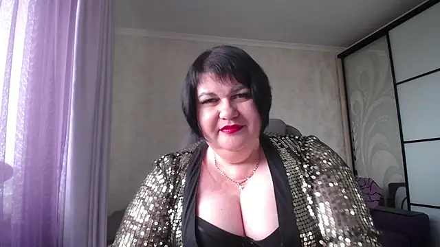 Snapshot of JuicyLady_Di chatting on 5, 3, 2025 JuicyLady Di online show from 5, 3, 2025