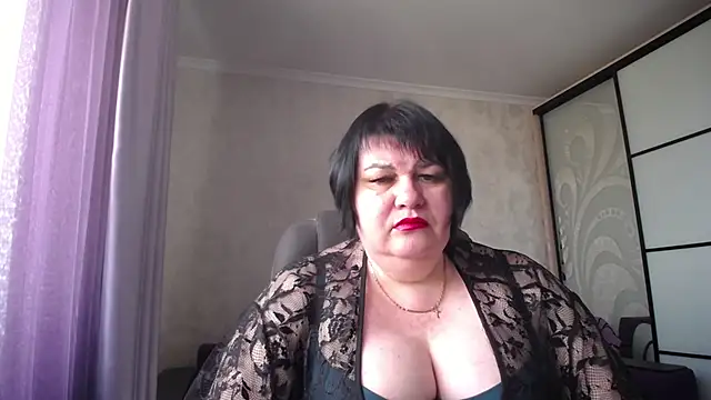 Snapshot of JuicyLady_Di chatting on 22, 3, 2025 JuicyLady Di online show from 22, 3, 2025