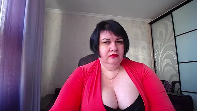 Snapshot of JuicyLady_Di chatting on 16, 11, 2025 JuicyLady Di online show from 16, 11, 2025