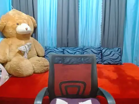 Snapshot of xxSexyBitch69xx chatting on 15, 12, 2024 xxSexyBitch69xx online show from 15, 12, 2024