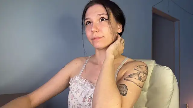 pinkdolly18 online show from 16, 6, 2026