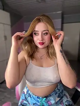 Snapshot of Sam_Thompsoon_ chatting on 23, 9, 2025 Sam Thompsoon online show from 23, 9, 2025