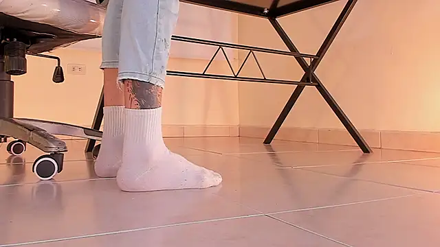 ArchieCollins online show from 28, 11, 2025