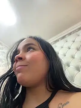 EmilyQueen3x online show from 22, 1, 2025