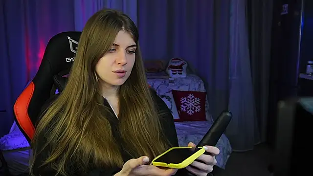 Snapshot of Just_alice chatting on 27, 12, 2024 Just alice online show from 27, 12, 2024