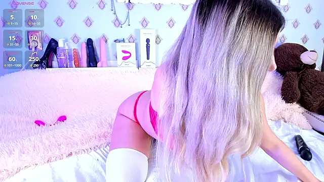 Snapshot of Briana_Lovs chatting on 13, 3, 2025 Briana Lovs online show from 13, 3, 2025