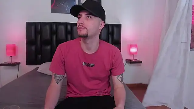 Pleasure Vibes23 online show from 18, 2, 2025