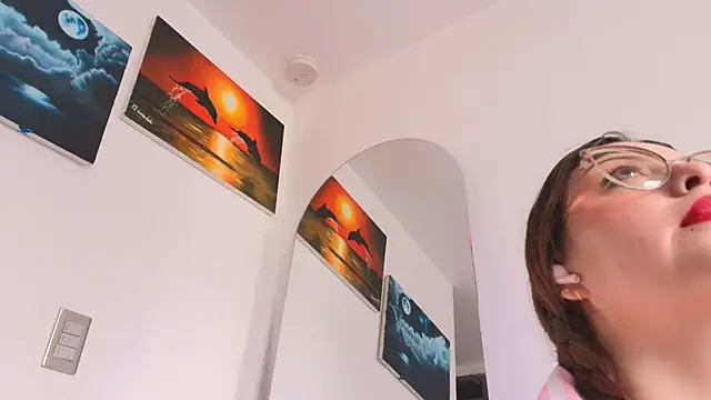 Pleasure Vibes23 online show from 18, 10, 2025