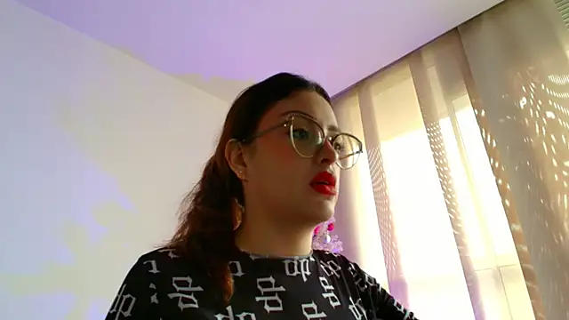 Pleasure Vibes23 online show from 15, 11, 2025