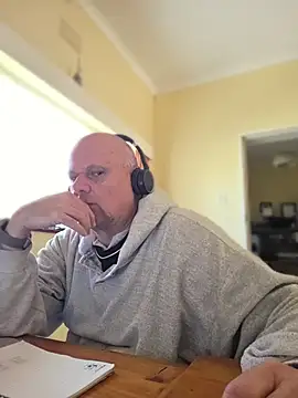 DaddyCumBumZA online show from 15, 6, 2026