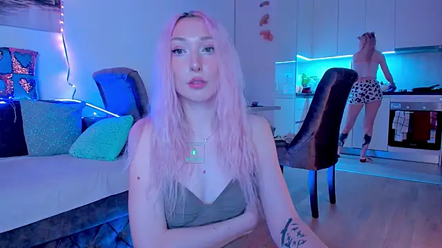 Snapshot of AlexRoseLiRed chatting on 15, 12, 2024 AlexRoseLiRed online show from 15, 12, 2024