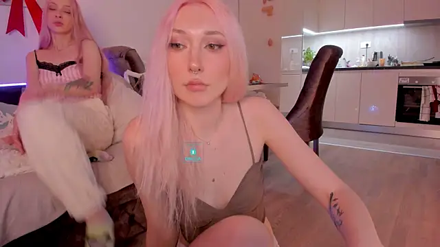 Snapshot of AlexRoseLiRed chatting on 30, 12, 2024 AlexRoseLiRed online show from 30, 12, 2024