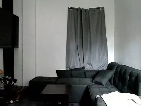 Snapshot of MistressKrizzel chatting on 24, 6, 2026 MistressKrizzel online show from 24, 6, 2026