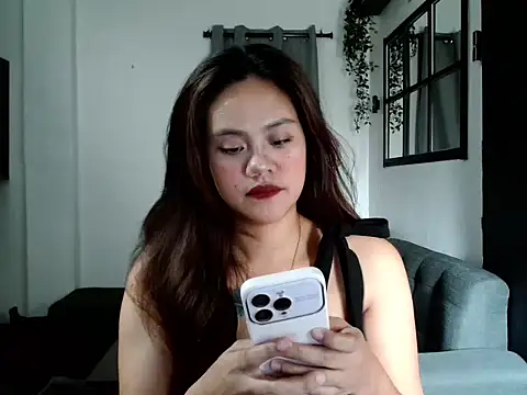 Snapshot of MistressKrizzel chatting on 23, 7, 2026 MistressKrizzel online show from 23, 7, 2026