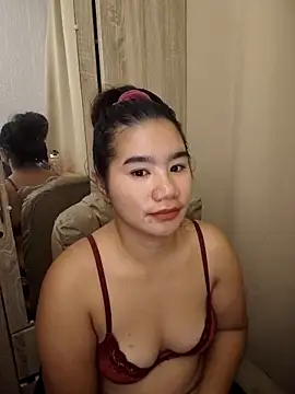 Kissy07 online show from 4, 2, 2026