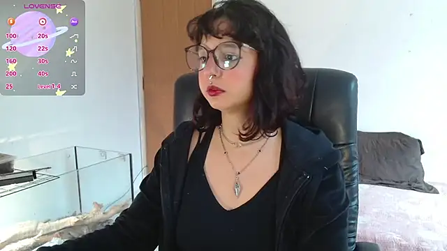 Snapshot of myamillor chatting on 26, 9, 2025 myamillor online show from 26, 9, 2025