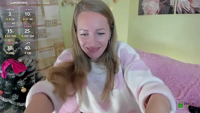 Queenymel online show from 4, 12, 2024