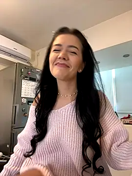 Snapshot of denise_k chatting on 5, 10, 2025 denise k online show from 5, 10, 2025