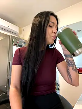 Snapshot of denise_k chatting on 20, 10, 2025 denise k online show from 20, 10, 2025