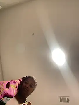 Snapshot of BigFineSelena chatting on 25, 12, 2024 BigFineSelena online show from 25, 12, 2024