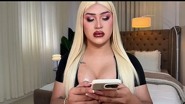 Your Majesty Tyra online show from 22, 1, 2025