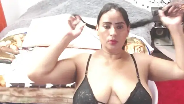 anie milf1 online show from 27, 2, 2025