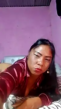 Snapshot of rosmery-navarro chatting on 4, 2, 2025 rosmery-navarro online show from 4, 2, 2025