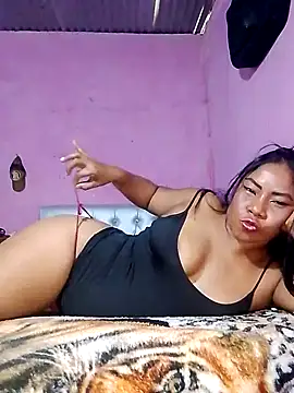 Snapshot of rosmery-navarro chatting on 9, 2, 2025 rosmery-navarro online show from 9, 2, 2025