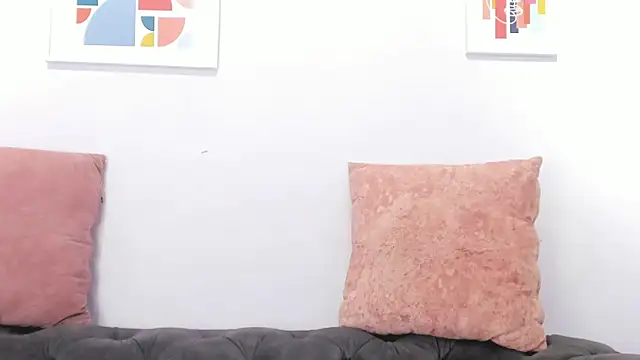 miss soffi  online show from 9, 1, 2025