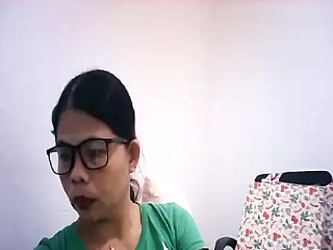 pinay milfxx online show from 8, 11, 2025