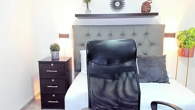 Snapshot of isabella_florez chatting on 20, 2, 2025 isabella florez online show from 20, 2, 2025