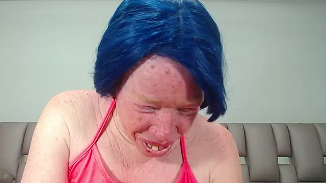 Snapshot of Kittywhiteass chatting on 29, 9, 2025 Kittywhiteass online show from 29, 9, 2025