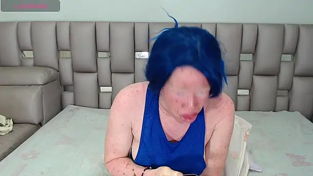 Snapshot of Kittywhiteass chatting on 9, 10, 2025 Kittywhiteass online show from 9, 10, 2025