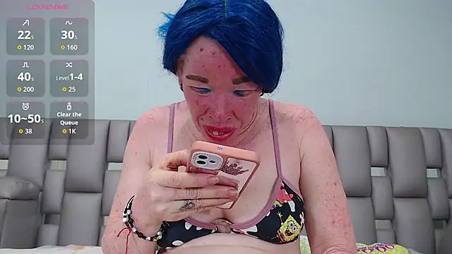 Snapshot of Kittywhiteass chatting on 25, 10, 2025 Kittywhiteass online show from 25, 10, 2025