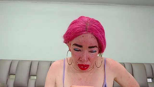 Snapshot of Kittywhiteass chatting on 22, 11, 2025 Kittywhiteass online show from 22, 11, 2025