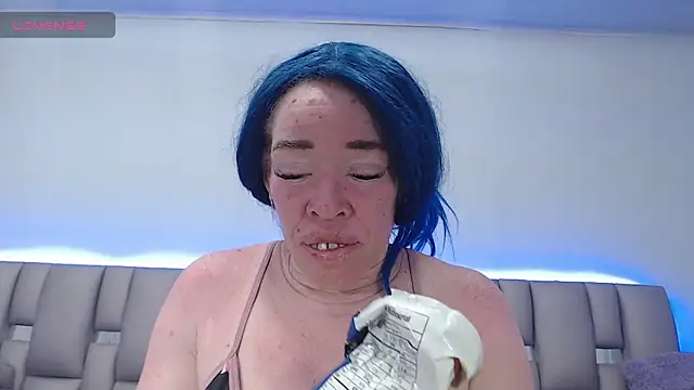 Kittywhiteass online show from 19, 2, 2026