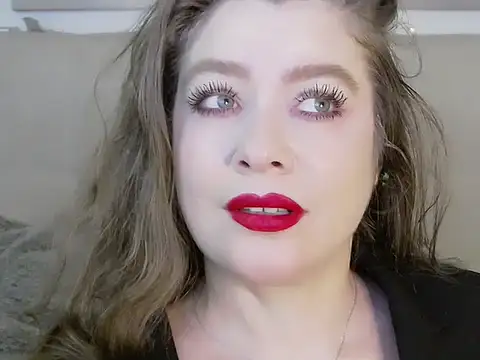 PetersEmily online show from 8, 1, 2025