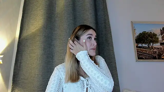 Assh lee  online show from 2, 10, 2025