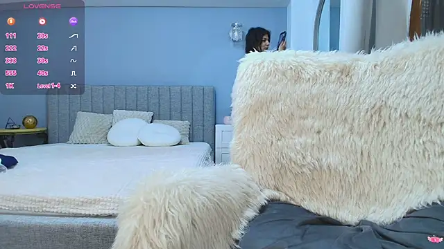 Snapshot of Anna_Lewis chatting on 23, 10, 2025 Anna Lewis online show from 23, 10, 2025