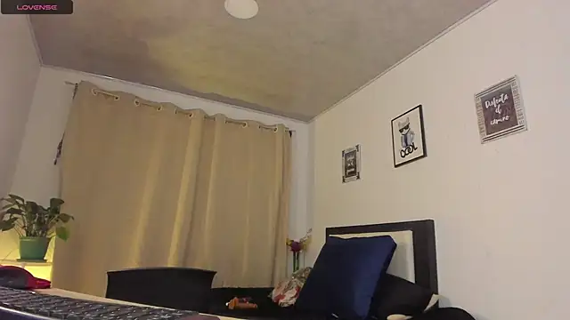 alicia rouusel online show from 19, 12, 2024