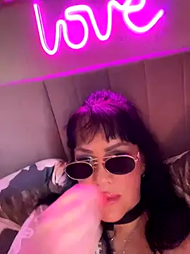 Snapshot of Lolaley2 chatting on 26, 10, 2025 Lolaley2 online show from 26, 10, 2025