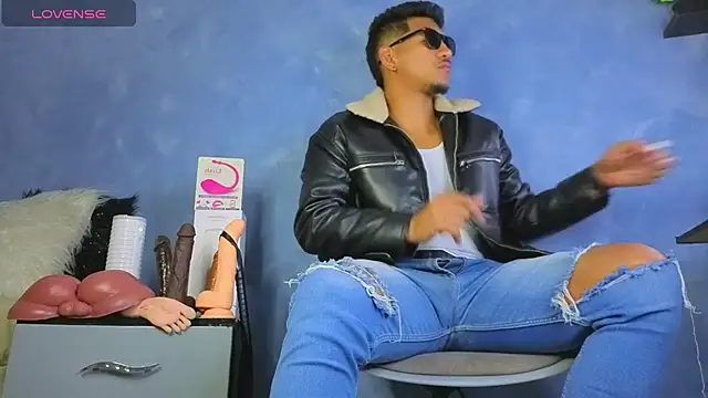 TomLover 12 online show from 16, 7, 2026